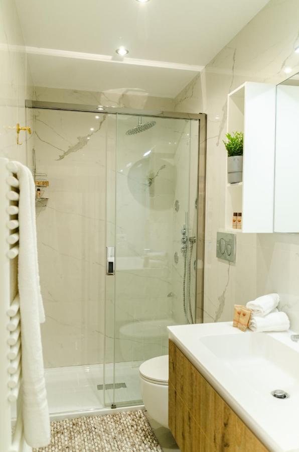 Вілла Apulialux Little Jem W Jacuzzi / 180 Steps From Sea Поліньяно-а-Маре Екстер'єр фото